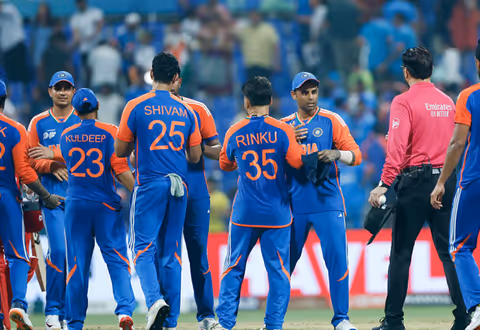Asia Cup 2025: ওমানের বিরুদ্ধে জিতলেও ভারতের বোলিং নিয়ে কি উঠে গেল প্রশ্ন?