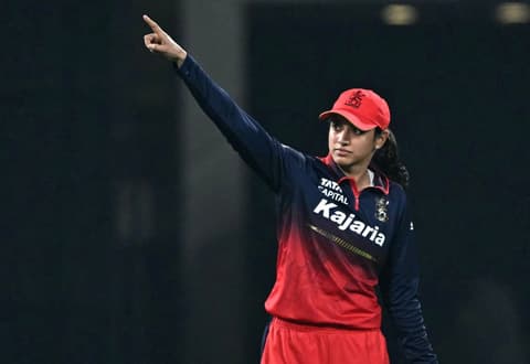 Smriti Mandhana: पीरियड्स में खेलना मुश्किल, जब अंपायर ने स्मृति को मैदान से बाहर भेज दिया था