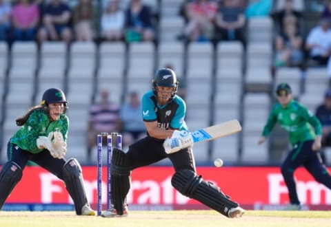 Women T20 World Cup: கடைசி நேர த்ரில்.. கையை விட்டுப்போன போட்டியை தலைகீழாக மாற்றிய நியூசிலாந்து!