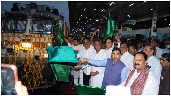 ಬೆಂಗಳೂರು ಮುಂಬೈ ನಡುವೆ ಹೊಸ ದ್ವಿಸಾಪ್ತಾಹಿಕ ಎಕ್ಸಪ್ರೆಸ್ ರೈಲು ಆರಂಭ, ಸಚಿವ ಜೋಶಿ ಚಾಲನೆ, ವೇಳಾಪಟ್ಟಿ ಇಲ್ಲಿದೆ