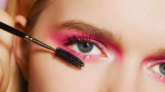 കണ്ണുകൾ വിടരട്ടെ; മസ്കാര ഉപയോഗിക്കുമ്പോൾ ഈ തെറ്റുകൾ വരുത്താറുണ്ടോ?