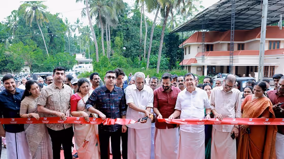 ഇനി ദിനംപ്രതി ഓഫറുകൾ! വടക്കാഞ്ചേരിയിൽ കല്യാൺ എക്സ്പ്രസ്സ്മാർട്ട് ആരംഭിച്ചു