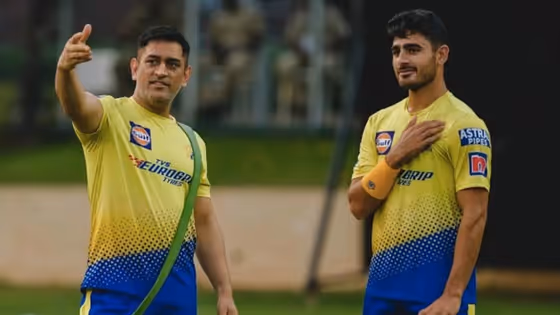 CSK Replacement: கலீல் அவுட், CSK-க்கு அடுத்தது யார்? இந்த 3 பௌலர்கள் தான் லிஸ்ட்ல இருக்காங்க!