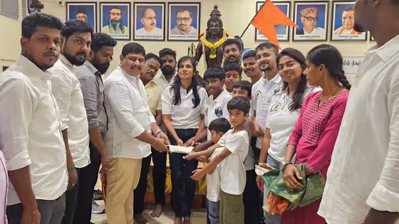 கிளிமஞ்சாரோ சிகரத்தில் தமிழக சிறுவர்களின் இமாலய சாதனை! ரூ.1,00,000-ஐ அள்ளிக்க கொடுத்த நயினார் பாலாஜி! என்ன காரணம்?