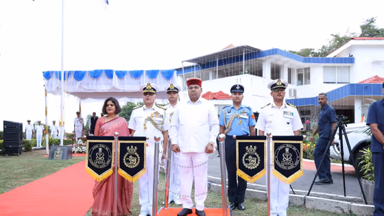 ಕಾರವಾರದಲ್ಲಿ ಭಾರತೀಯ ನೌಕಾ ದಿನಾಚರಣೆ: ರಾಜ್ಯಪಾಲ ಥಾವರ್ ಚಂದ್ ಗೆಹ್ಲೋಟ್ ಭಾಗಿ!