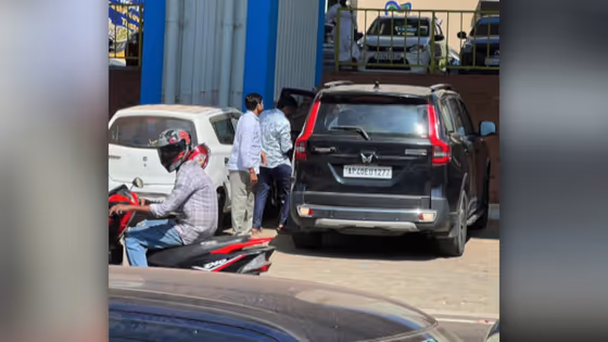 ആന്ധ്രാ രജിസ്ട്രേഷനിലുള്ള സ്കോര്പിയോ കുതിച്ചെത്തി, പട്ടാപകൽ യുവാവിന തട്ടിക്കൊണ്ടുപോയി; കര്ണാടകയിൽ നിന്ന് പിടികൂടി പൊലീസ്