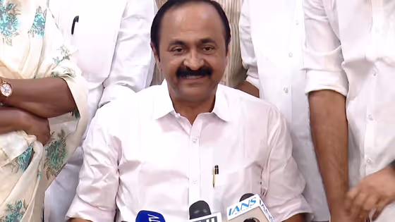 'എല്ലാവർക്കും നന്ദി, എന്നെ ഞാനാക്കിയത് ടീം യുഡിഎഫ്'; പുതുയുഗ സൃഷ്ടിക്ക് കഠിനാധ്വാനം ചെയ്യുമെന്ന് വി ഡി സതീശന്