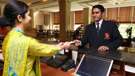 Putin India Visit: दिल्ली के फाइव-स्टार होटल फुल, रूम रेट्स ₹1.3 लाख तक पहुंचें