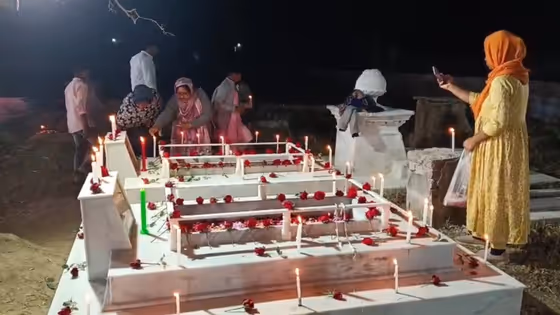 বিশ্বজুড়ে মহাসমারোহে পালিত হচ্ছে শব-এ-বরাত, মুর্শিদাবাদ শহরে বিশেষ আয়োজন