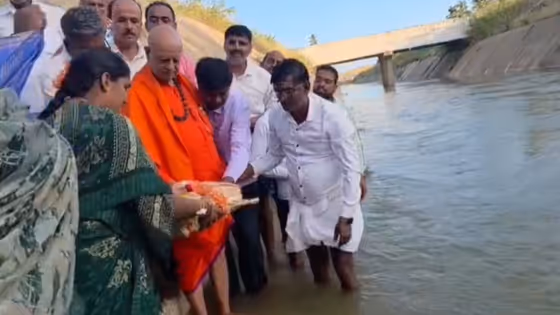 ಐದು ದಶಕಗಳ ಬಳಿಕ ಚಿತ್ರದುರ್ಗ ಪ್ರವೇಶಿಸಿದ ಭದ್ರಾ ನೀರು! ಬಾಗಿನ ಅರ್ಪಣೆ ವೇಳೆ ಪಂಡಿತಾರಾಧ್ಯ ಶ್ರೀ ಯಡವಟ್ಟು!