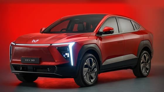 Mahindra Offers: महिंद्रा की इस SUV पर मिल रहा 3.80 लाख रुपए तक का बंपर डिस्काउंट