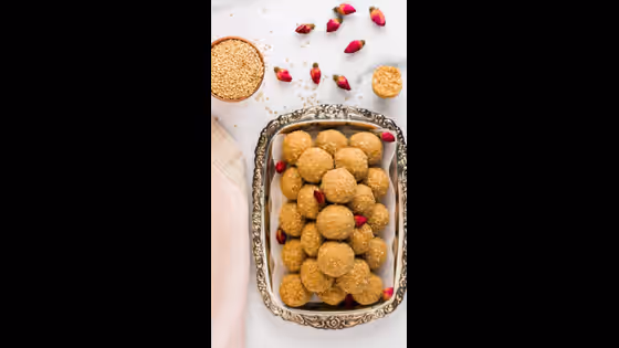 শীতে শরীর গরম রাখুন, তিলের লাড্ডু খেয়ে সতেজ থাকুন