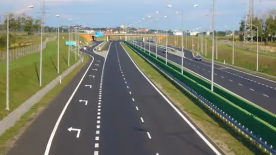 मुंबई–अहमदाबाद महामार्गावरील कोंडीला ब्रेक, मीरा-भाईंदरमध्ये नवे वाहतूक नियोजन; 15 डिसेंबरपासून अंमलबजावणी