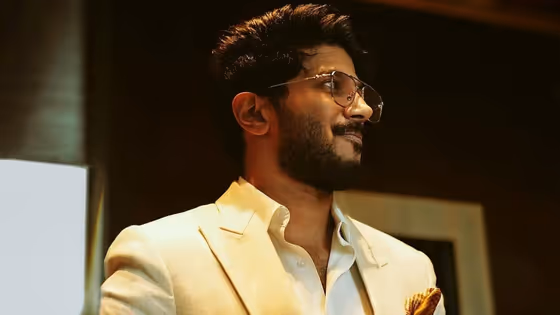 ദുൽഖർ സൽമാനെ ചോദ്യം ചെയ്ത് കസ്റ്റംസ്, കാർ എത്തിച്ചത് കള്ളക്കടത്തിലൂടെയാണെന്ന് അറിയില്ലെന്ന് താരത്തിന്റെ മൊഴി