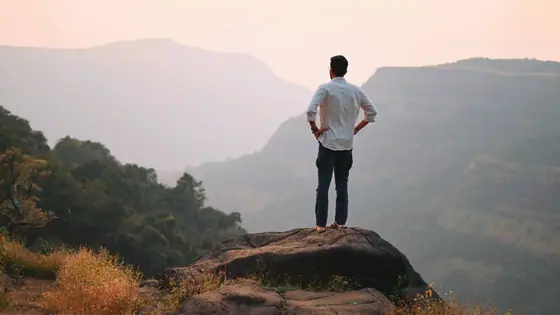 34 की उम्र में जॉब से रिटायरमेंट लेकर 195 देश घूमने निकला बेटा, पिता करते थे 1500 की नौकरी