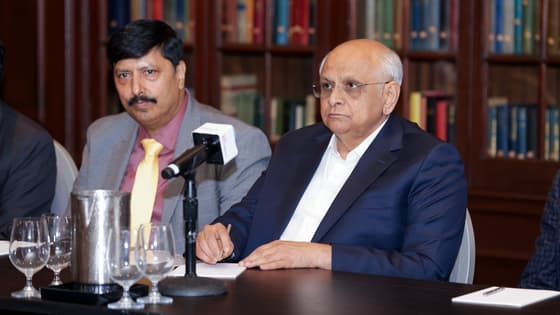 कनाडा में गुजरात का ‘इन्वेस्टमेंट मिशन’! CM भूपेंद्र पटेल ने खोले 2027 के बड़े प्लान के पत्ते