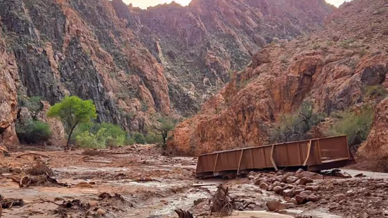 Grand Canyon Flood: अमेरिका के ग्रैंड कैनियन में अचानक आई बाढ़, 15 लोग लापता, हेलिकॉप्टर से रेस्क्यू जारी