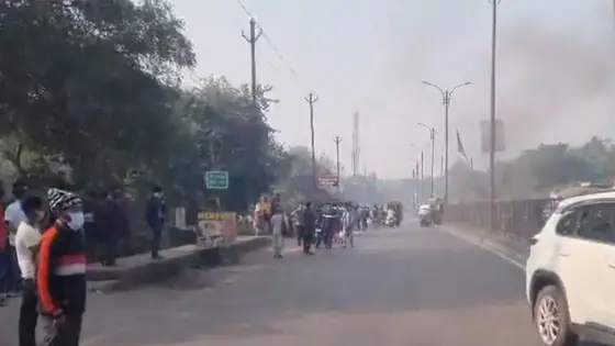 झारखंड: गैस लीक से 2 महिलाओं की मौत, लोगों ने किया धनबाद-रांची रोड जाम