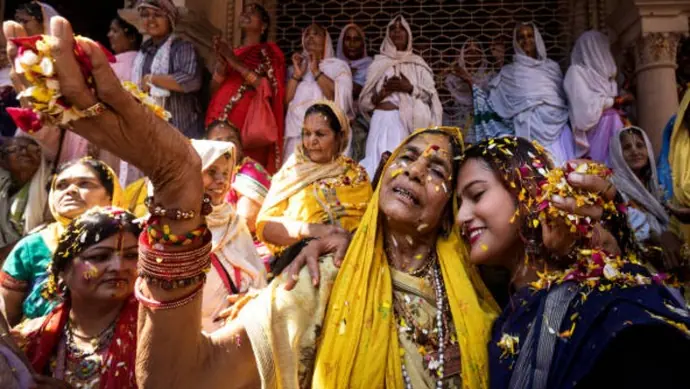 अब विधवाओं को मिलेगा पूरा सम्मान, नहीं टूटेंगी चूड़ियां, नहीं उतरेगा मंगलसूत्र