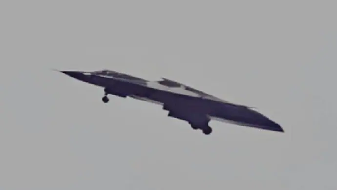 J-36 में लगे हैं तीन इंजन