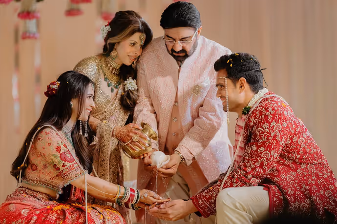 8 PHOTO: सचिन तेंडुलकर की बहू ने दिखाई शादी की अनदेखी तस्वीरें, बोलीं- हर पल फिर से जी रही