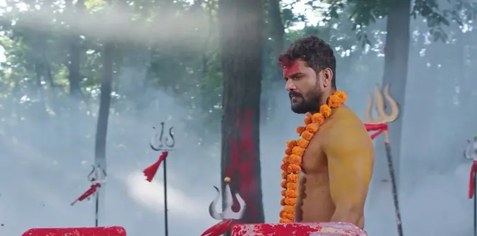 खेसारी लाल यादव की फिल्म 'मेहरबान' की 7 वायरल तस्वीर, फुल एक्शन में दिखे भोजपुरी स्टार