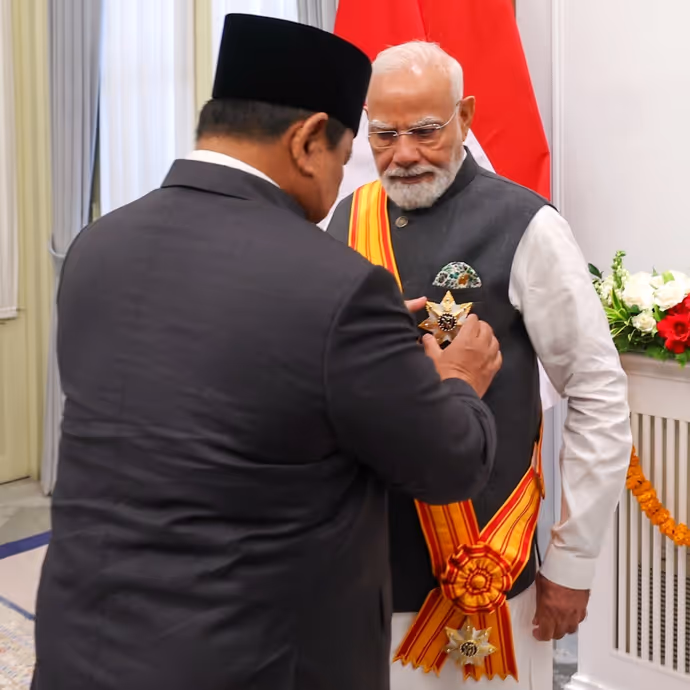 PM मोदी के ऐतिहासिक 3 देशों के दौरे की 15 तस्वीरें, हर भारतीय का सीना गर्व से चौड़ा कर देंगी