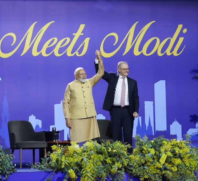 PM मोदी के ऐतिहासिक 3 देशों के दौरे की 15 तस्वीरें, हर भारतीय का सीना गर्व से चौड़ा कर देंगी