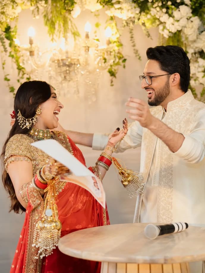 आलिया भट्ट की बेस्टी आकांक्षा रंजन ने लिए सात फेरे, देखें शादी की 10 Inside Photos