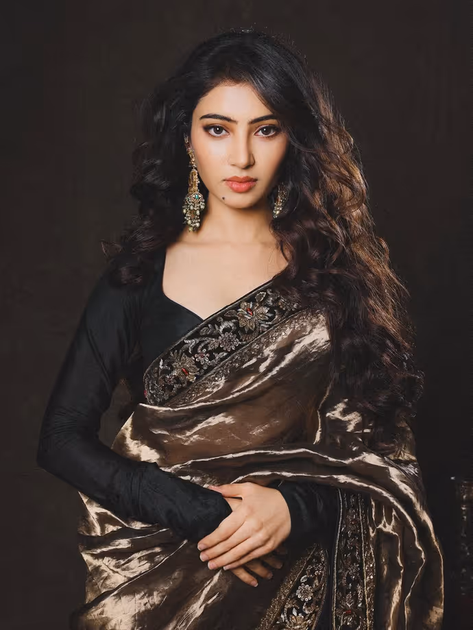 इस यलीना पर हमजा तो क्या..कोई भी दिल हार बैठेगा, 10 PHOTO में देखें सारा अर्जुन की खूबसूरती