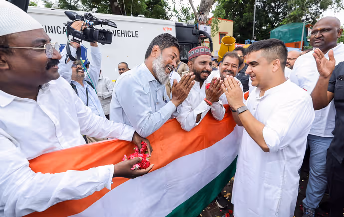 जगन्नाथ रथयात्रा से पहले भाईचारे की अद्भुत मिसाल, 8 PHOTO में यात्रा की भव्य तैयारी