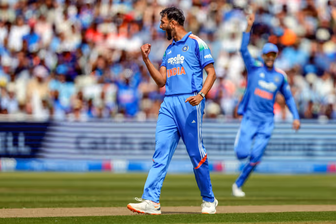 Ind vs Eng: गेंदबाजों ने तोड़ी इंग्लैंड की कमर, 5 PHOTO में देखें टीम इंडिया का जश्न