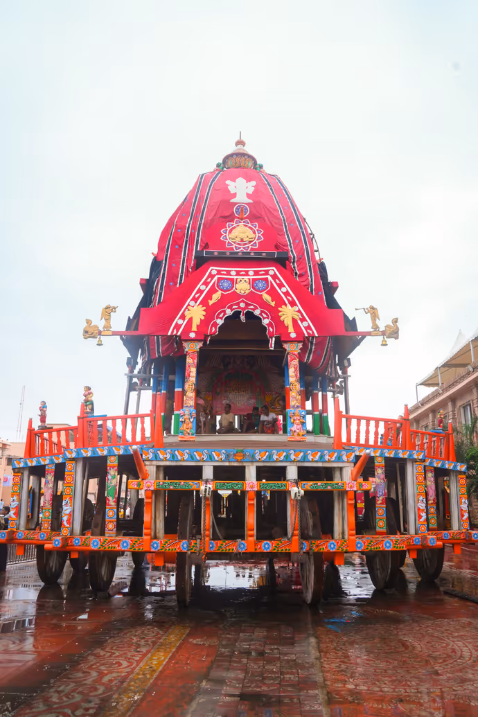 Puri Rath Yatra 2026: रथयात्रा से ठीक पहले पुरी में जोरदार बारिश, 7 फोटो में देखें रथ की तस्वीरें