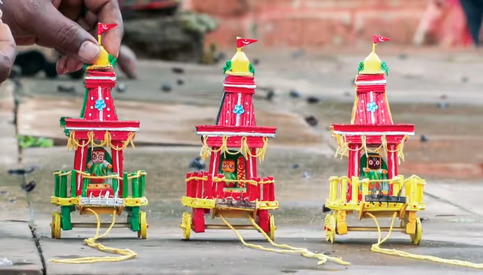 Puri Rath Yatra 2026: रथयात्रा से ठीक पहले पुरी में जोरदार बारिश, 7 फोटो में देखें रथ की तस्वीरें