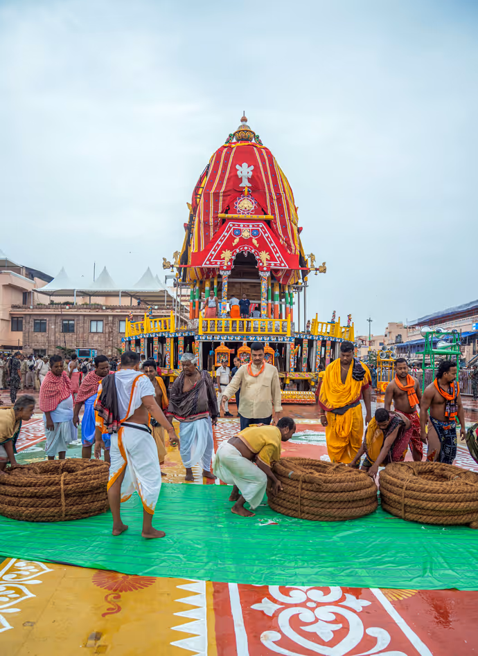 Puri Rath Yatra 2026: रथयात्रा से ठीक पहले पुरी में जोरदार बारिश, 7 फोटो में देखें रथ की तस्वीरें