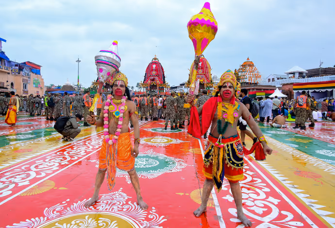 Puri Rath Yatra 2026: रथ यात्रा से ठीक पहले 5 PHOTO में देखें पुरी का भव्य नजारा