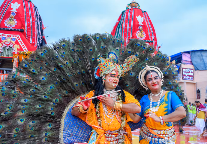 Jagannath Rath Yatra 2026: श्रद्धालुओं से गुलजार पुरी, 8 PHOTO में देखें रथयात्रा से पहले का अद्भुत नजारा