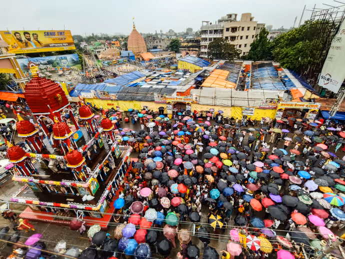 Rath Yatra: पुरी से अहमदाबाद, 10 PHOTO में अलग-अलग शहरों में कैसे निकली भगवान जगन्नाथ की रथयात्रा