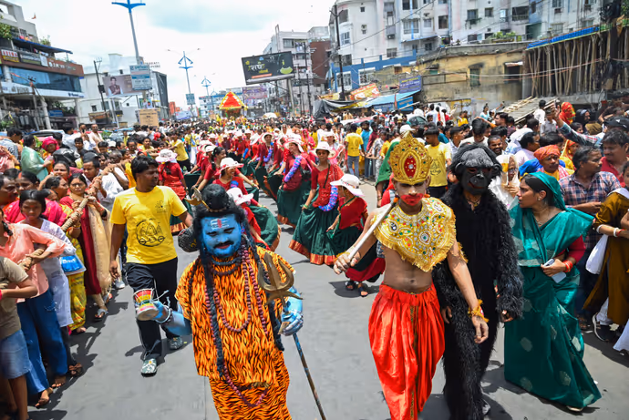 Rath Yatra: पुरी से अहमदाबाद, 10 PHOTO में अलग-अलग शहरों में कैसे निकली भगवान जगन्नाथ की रथयात्रा