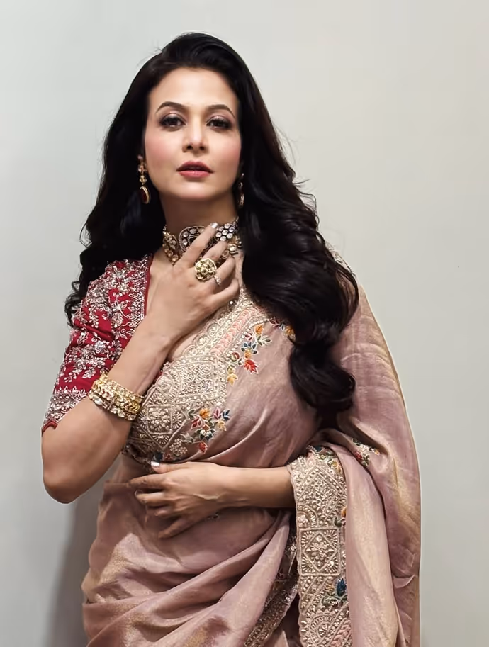 कौन हैं ममता बनर्जी को झटका देने वाली कोयल मल्लिक, 10 PHOTO में देखें एक्ट्रेस की खूबसूरती