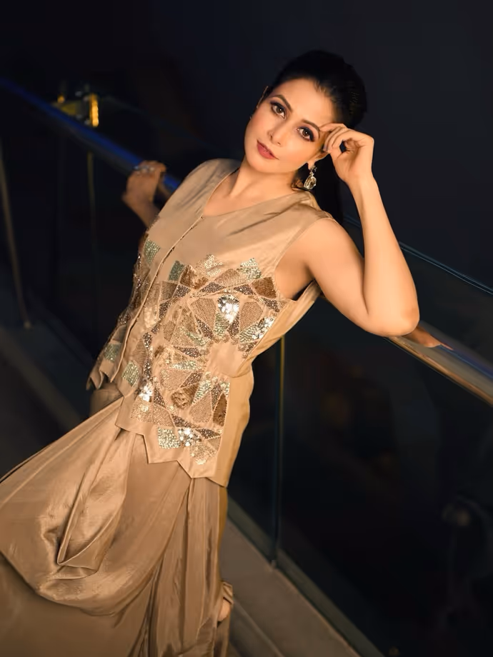 कौन हैं ममता बनर्जी को झटका देने वाली कोयल मल्लिक, 10 PHOTO में देखें एक्ट्रेस की खूबसूरती