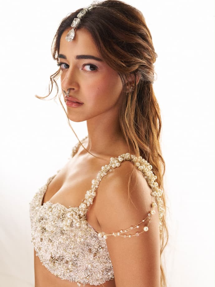 Ananya Panday रैंप लुक, 6 Phots में देखें एक्ट्रेस का सबसे स्टाइलिश अवतार