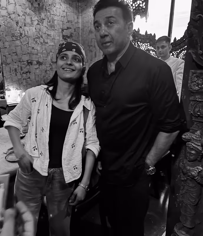 Sunny Deol New Pics: क्लीन शेव में दिखे सनी देओल, 7 PHOTO में सनी पाजी का डिफरेंट अवतार