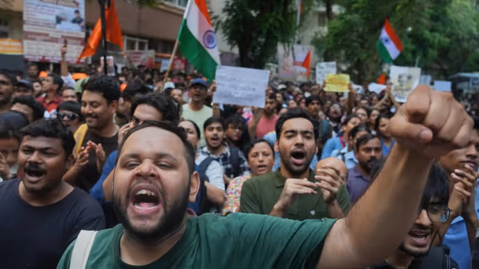 धर्मेंद्र प्रधान के इस्तीफे पर BBC से CNN तक...क्या बोले दुनिया के 6 बड़े मीडिया संस्थान?