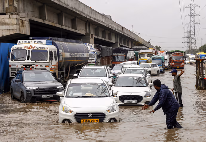 PHOTO NEWS: सरकार को CJP का अल्टीमेटम-संसद में बवाल, 12 तस्वीरों में देखें देश में कहां क्या हुआ?