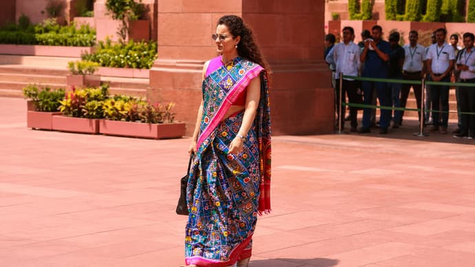 5 Photos: कंगना रनौत का सबसे महंगा संसद लुक? यूजर ने बताया बैग से लेकर घड़ी तक का रेट