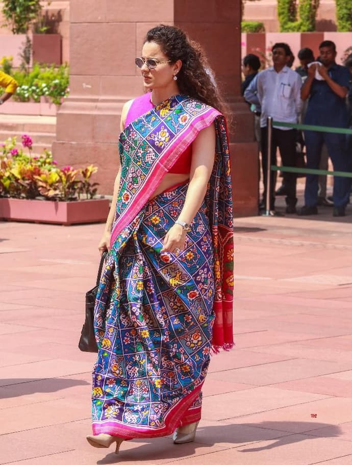 5 Photos: कंगना रनौत का सबसे महंगा संसद लुक? यूजर ने बताया बैग से लेकर घड़ी तक का रेट