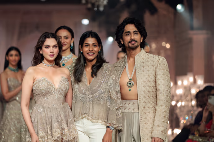 ICW 2026 में छाए अदिति राव हैदरी और सिद्धार्थ, 10 Photos में देखें शाही रनवे लुक