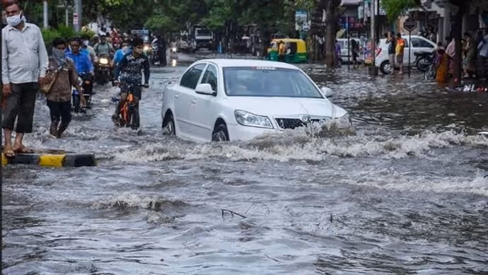 IMD का 16 राज्यों में अलर्ट! हरिद्वार में कांवड़िया बहा, रुद्रप्रयाग में बोल्डर गिरा...12 तस्वीरों में देखिए भीषण बारिश का कहर