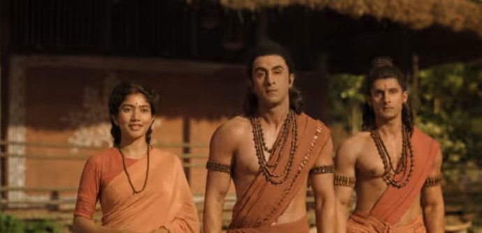 8 Photos: सामने आया 'रामायणम् पार्ट 1' की सीता का लुक, साई पल्लवी ने जीता दिल या नहीं?